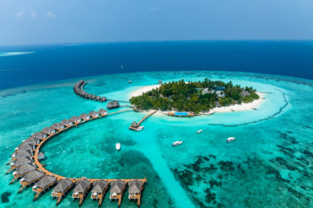 TraveloLuxe – Maldives Dream Escape: Overwater Luxury & Private Sands (8D/7N)